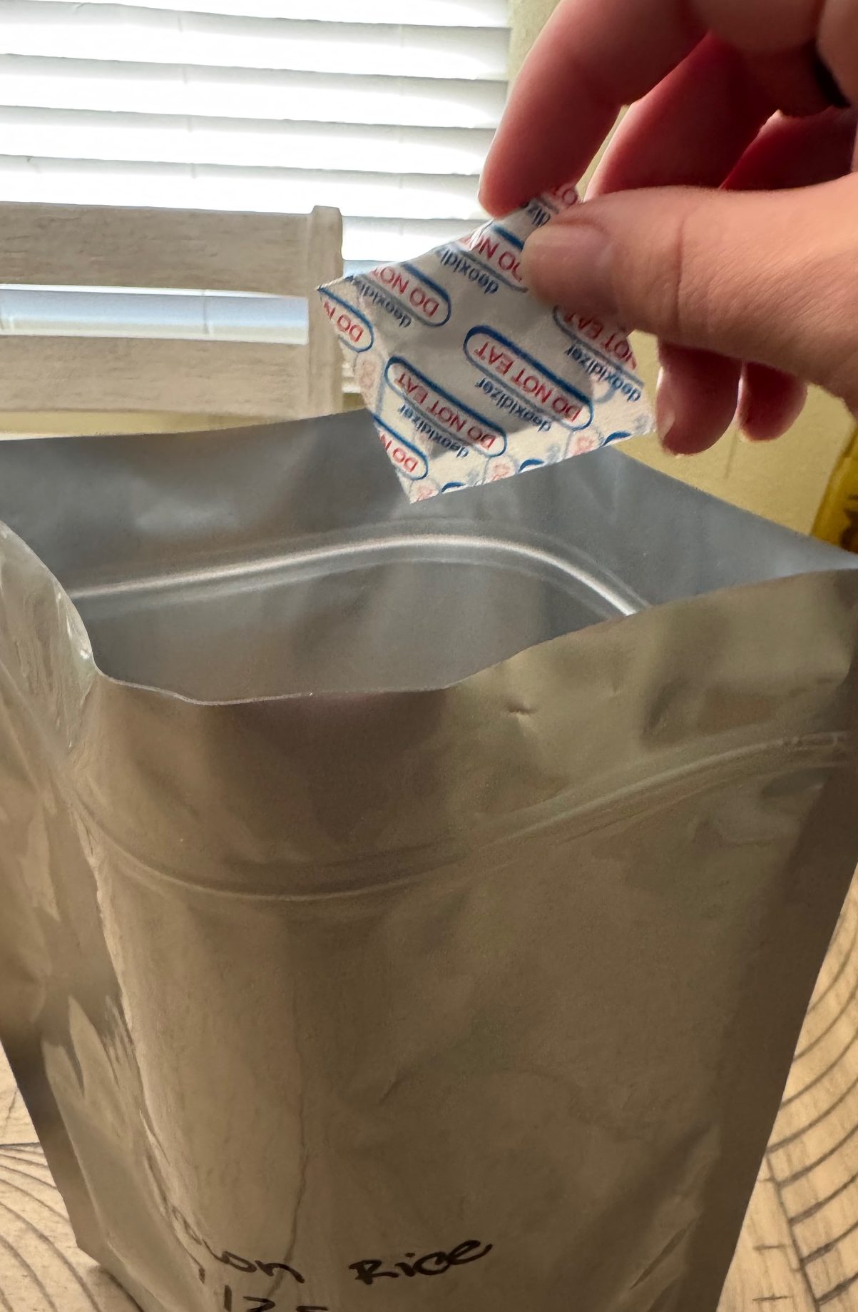Sealing dry goods in Mylar bags